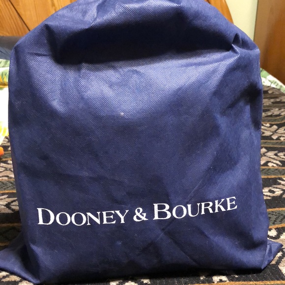 SOLD!!! Disneyland 💎 Celebration Dooney & Bourke - Picture 14 of 14